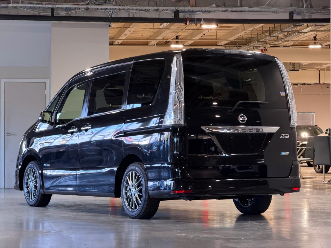 2015 Nissan Serena