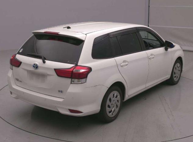 Fielder Hybrid EX
