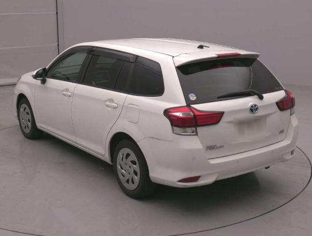 Fielder Hybrid EX